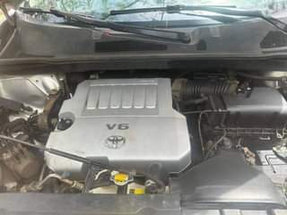A picture of Extremely clean 3 months used first body 2012 Toyota Highlander