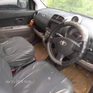 A picture of Toyota passo piston4