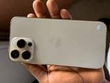 A picture of Dubai versions iPhone 14 promax a 4days use