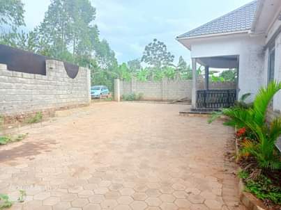 A picture of Call WhatsApp me on 0756009912 0760514176 House for sale in