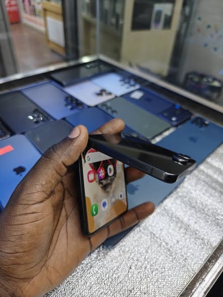 A picture of SAMSUNG GALAXY Z FLIP 7