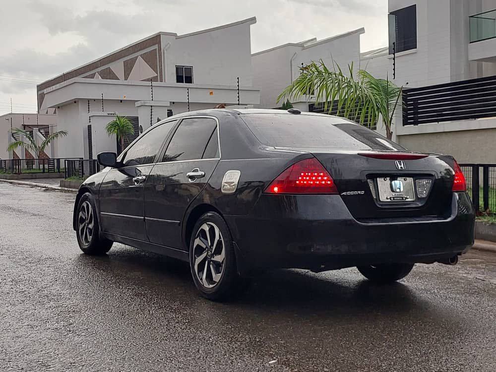 A picture of 2005 Honda DC
