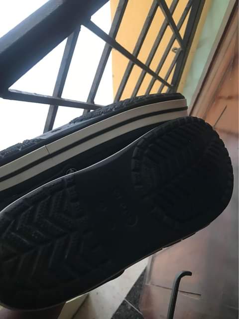 crocs