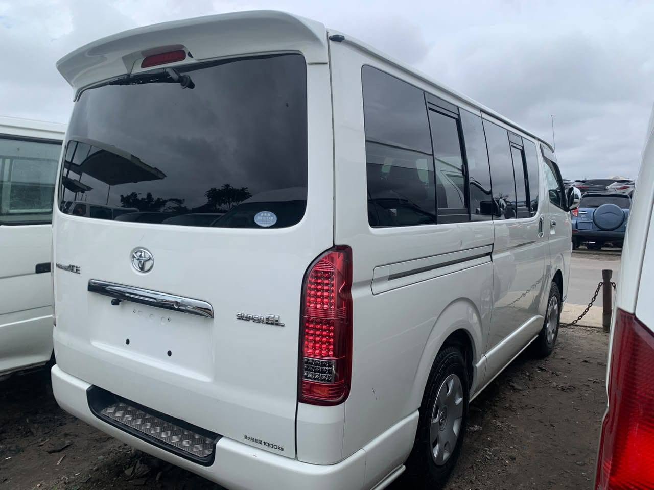A picture of Tokunbo toyota Hiace Bus 2012