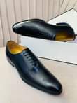 A picture of shoes
