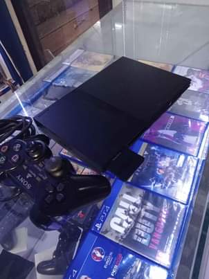A picture of PS2 FULL SET VERY AFFORDABLE