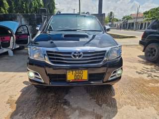 A picture of Price Bei 55mil Call 0658056651 TOYOTA HILUX PICK UP Model