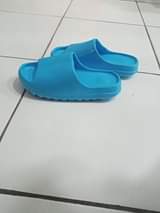 classifieds/shoes