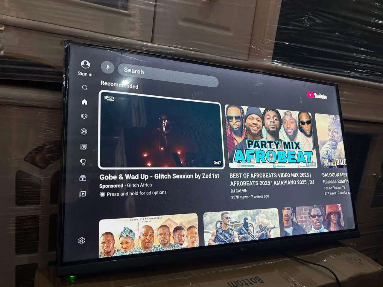 A picture of LG 32 SMART TV FEW MONTHS USED