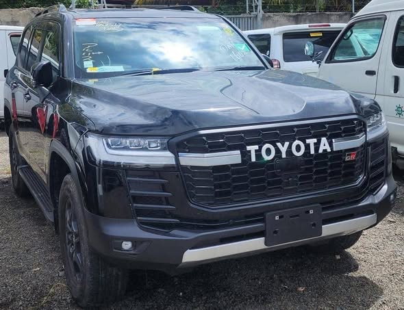 A picture of TAYOTA LANDCRUISER ZX LC300 GR SPORTS TSH 395 000 000
