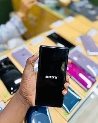 A picture of Sony xz2 gb64 ram4