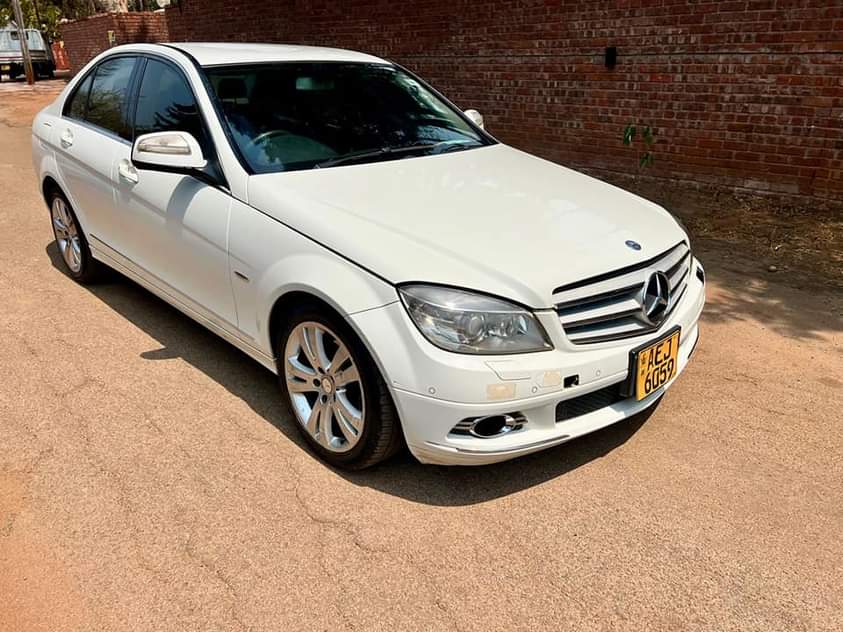 classifieds/cars mercedes