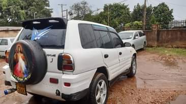 A picture of RAV4 quick sell money needed 8m ng