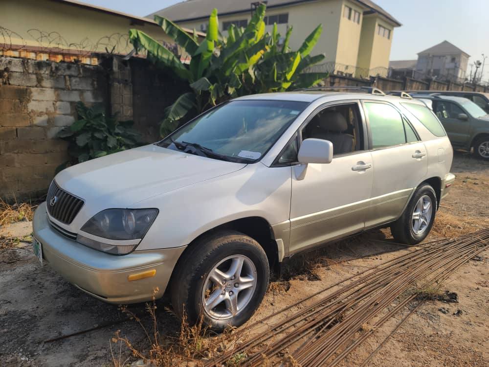 A picture of Rx 300
