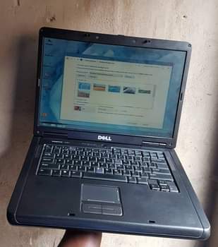 A picture of Dell laptop