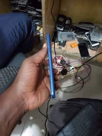 A picture of SAMSUNG J7 DUO GB 32 RAM 3 GB INAUZWA 85