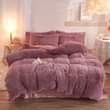A picture of Fluppy fur duvets