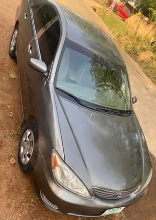 A picture of Toyota camry 03
