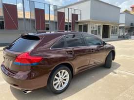 A picture of Toyota venza 2010 neatly used very affordable