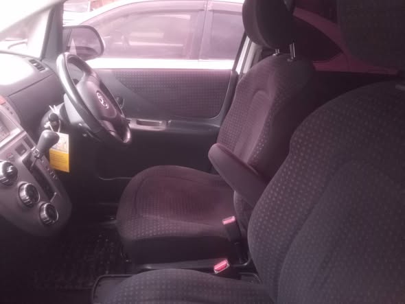 A picture of Toyota Ractis