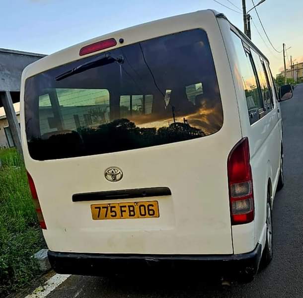 used toyota hiace
