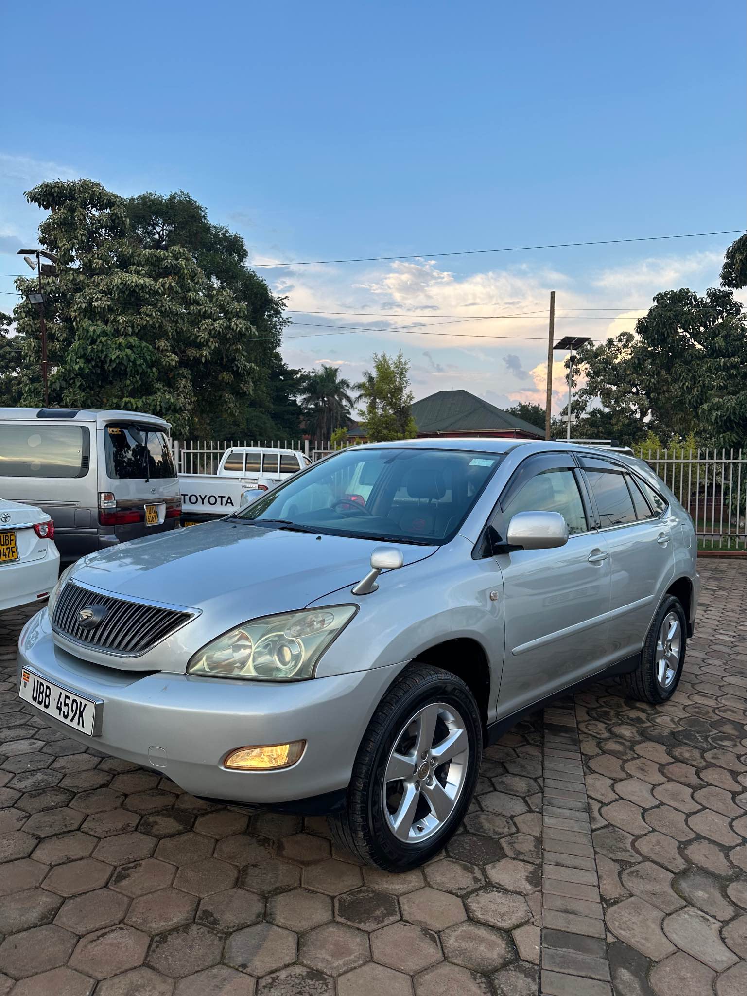 A picture of 2007 Toyota harrier