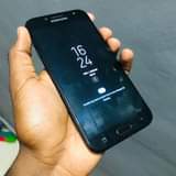 A picture of Samsung j7 pro
