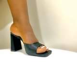 A picture of High Heels