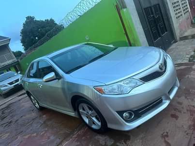 A picture of DIRECT TOKUMBO CAMRY SPORT 2013