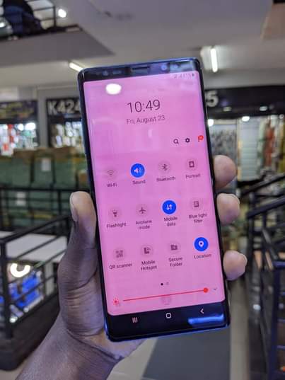 A picture of NOTE 8 SAMSUNG AT 250000