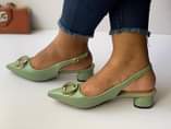 A picture of Shoes