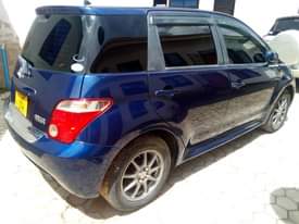 A picture of Ist 2009 blue color used but in good condition