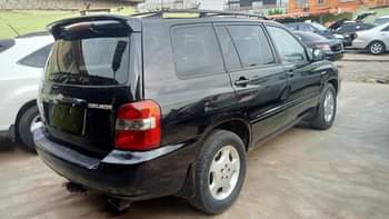A picture of Toyota highlander 2007 Flashed on first body 3 rows Engine