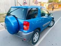 A picture of 2001 TOYOTA RAV4
