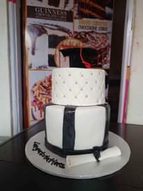 A picture of Graduation cake