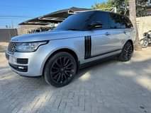 A picture of 2015 RANGEROVER VOGUE