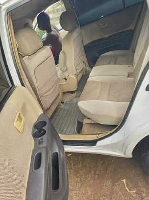 A picture of 2004 highlander 2WD Drive 100 fuel reserved Dealer deal comes