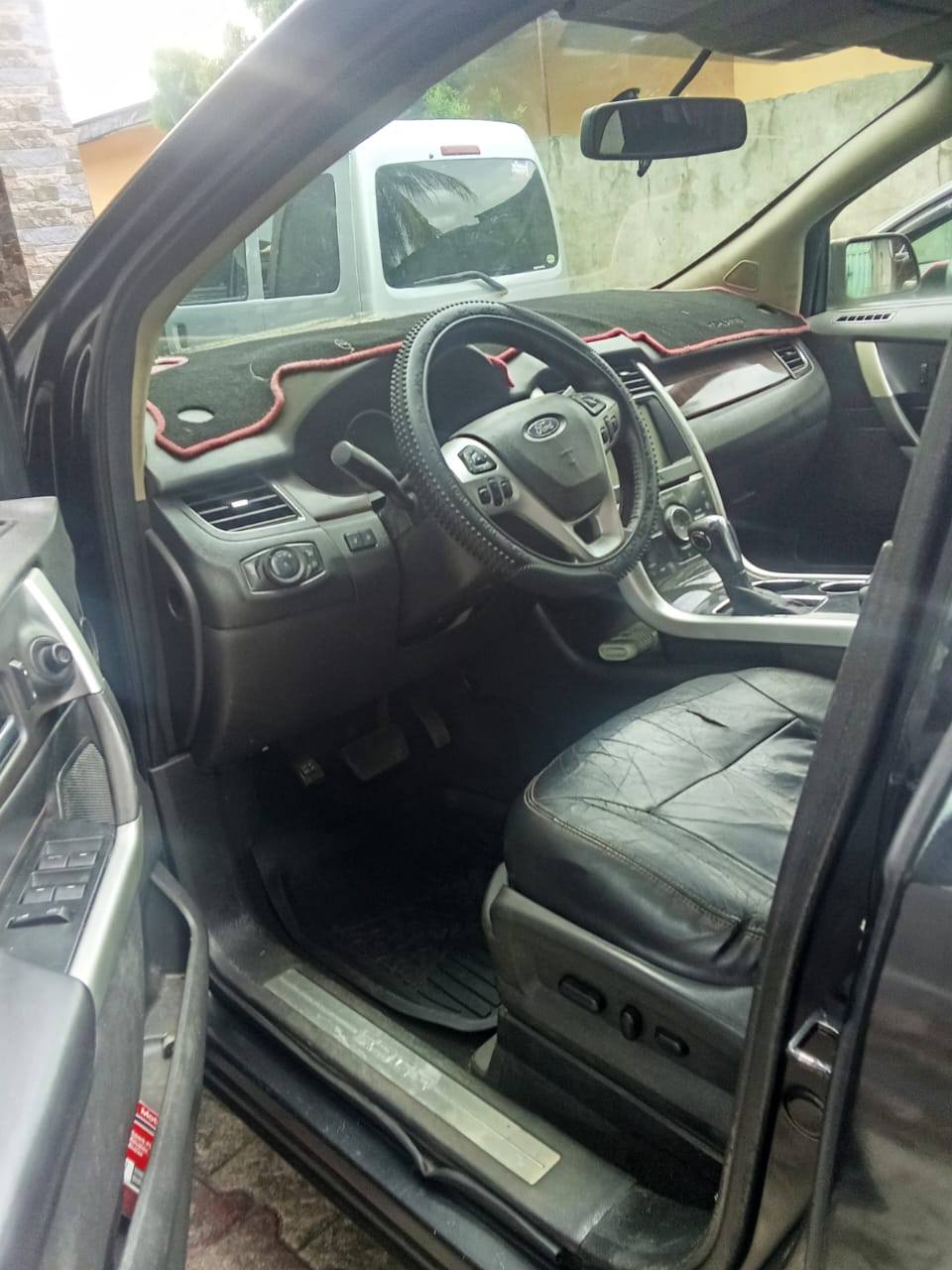 A picture of 2012 FORD EDGE LIMITED