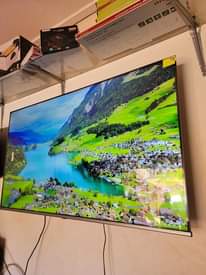 A picture of 55 inches tv smart framelesswith also inbuilt free to air