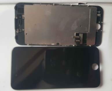 A picture of Offer iPhone 7 screen replacement