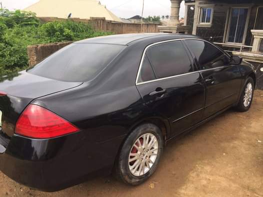 A picture of Tokunbo standard Honda DC 07 with good interior and exterior