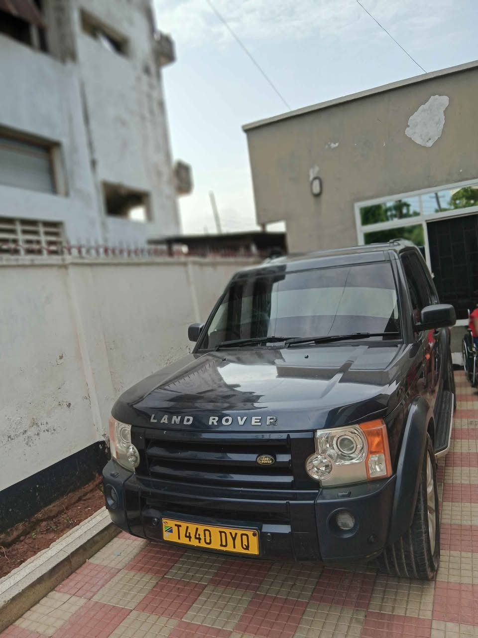 A picture of LAND ROVER