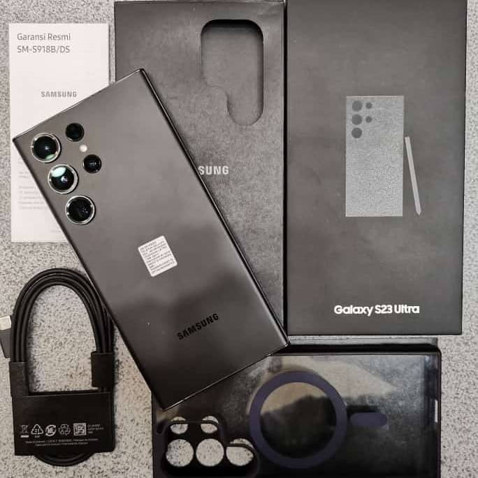 A picture of SAMSUNG S23 ULTRA STORAGE 512GB RAM 12GB PRICE 950 000