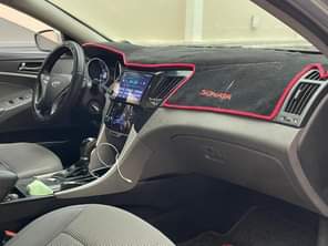 A picture of WOW This is astonishing clean Hyundai sonata 2012 model registered