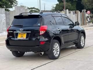 A picture of 2006 Toyota Rav 4
