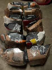 A picture of Dealers in all kinds of car lights 07046379504