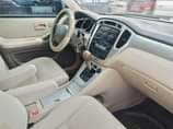 A picture of Toyota Highlander 2005 Registered 2.9m