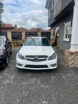 A picture of Mercedes Benz