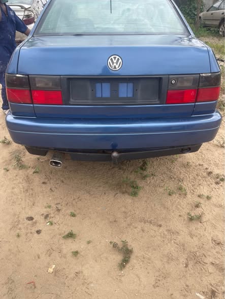 A picture of Volsvagen Vento 07043283348