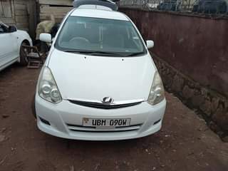 A picture of Wish car for sale good condition 0759857734